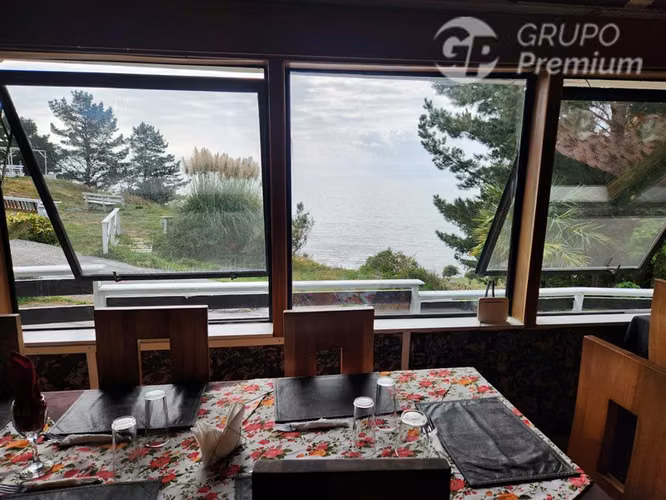 HERMOSO RESTAURANT EN ARRIENDO