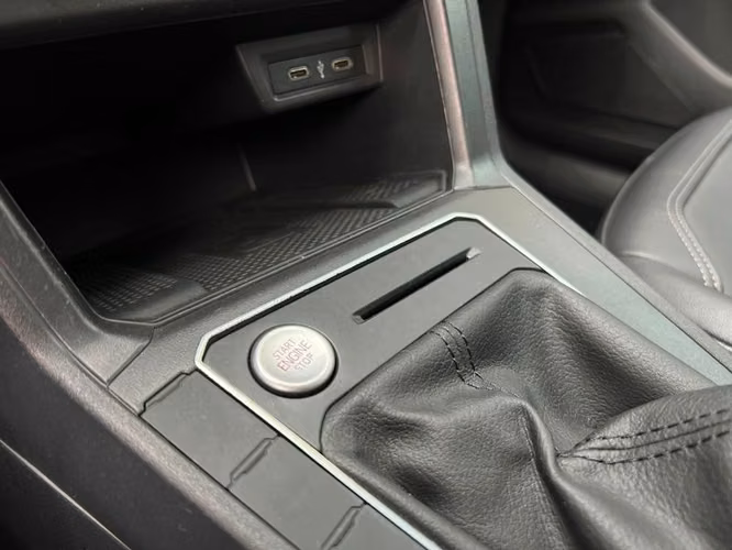 VOLKSWAGEN POLO POLO 1.0 TSI AT HIGHLINE - 2024 | 431