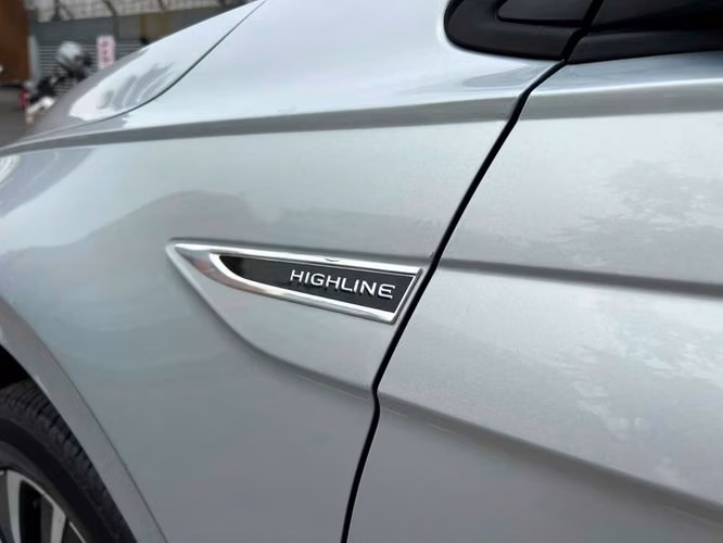 VOLKSWAGEN POLO POLO 1.0 TSI AT HIGHLINE - 2024 | 431