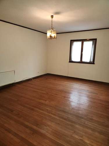 Casa Familiar Miraflores Bajo 4d 3b Pisos Raulí (178891)