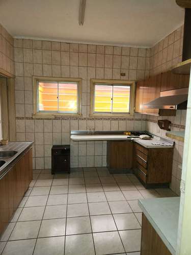 Casa Familiar Miraflores Bajo 4d 3b Pisos Raulí (178891)