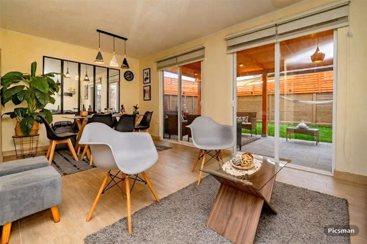 Casa en venta de 3 dorm 3 baños. Puente Alto