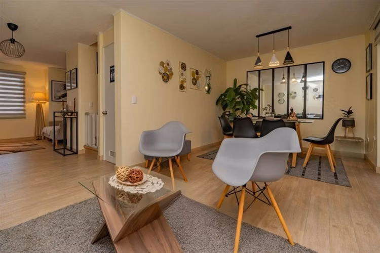 Casa en venta de 3 dorm 3 baños. Puente Alto