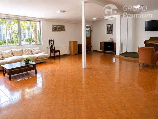 Terreno Esquina de 4.123 m con Gran Potencial Urbano