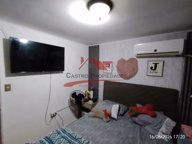 Casa de Dos Pisos con 3 Dormitorios, 2 Baños, Quilicura.
