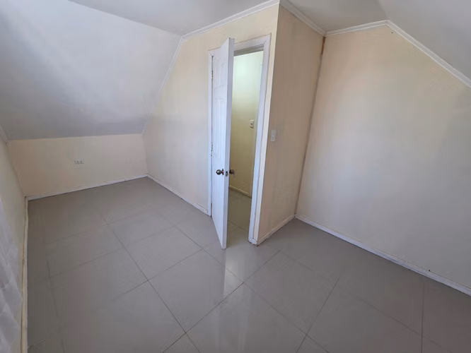 Vendo Casa con Uso Comercial - Jardines de Rauquén