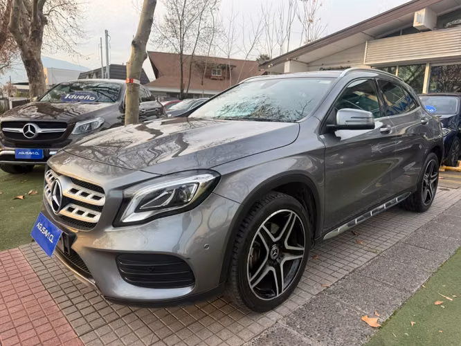 MERCEDES-BENZ GLA 250 2.0 4MATIC 4X4 AT 5P. 2019