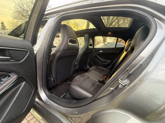MERCEDES-BENZ GLA 250 2.0 4MATIC 4X4 AT 5P. 2019