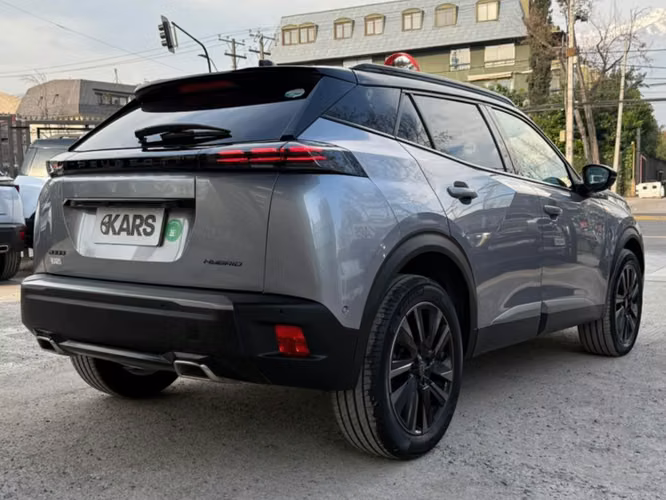 PEUGEOT 2008  2025