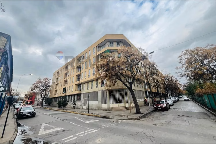 Estacionamiento en venta | estación central