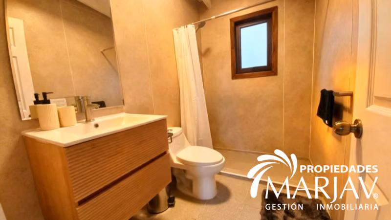 Venta casa + Cabaña 4D 3B , km 11 villarrica a Pucón