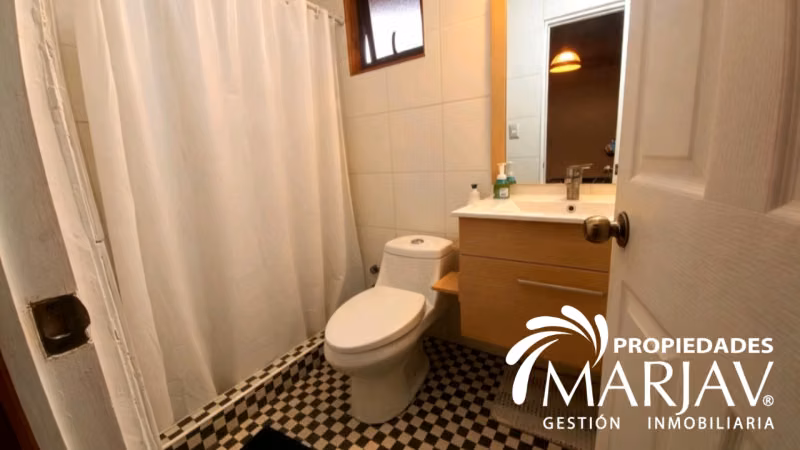 Venta casa + Cabaña 4D 3B , km 11 villarrica a Pucón