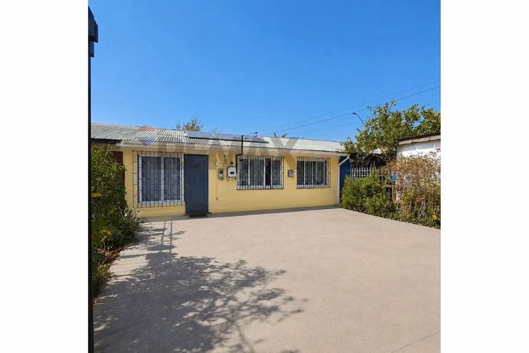 Casa con excelente conectividad en san joaquín