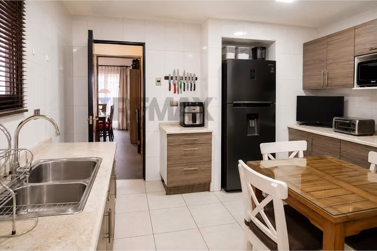 Casa en venta en la reina novación tasa 1,46%