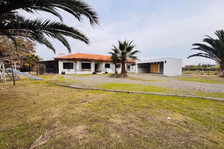 Casa en condominio consolidado en lampa