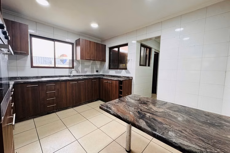 Casa en condominio consolidado en lampa