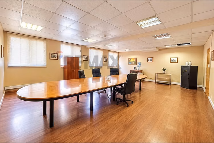 Oferta única! propiedad comercial de 402m²