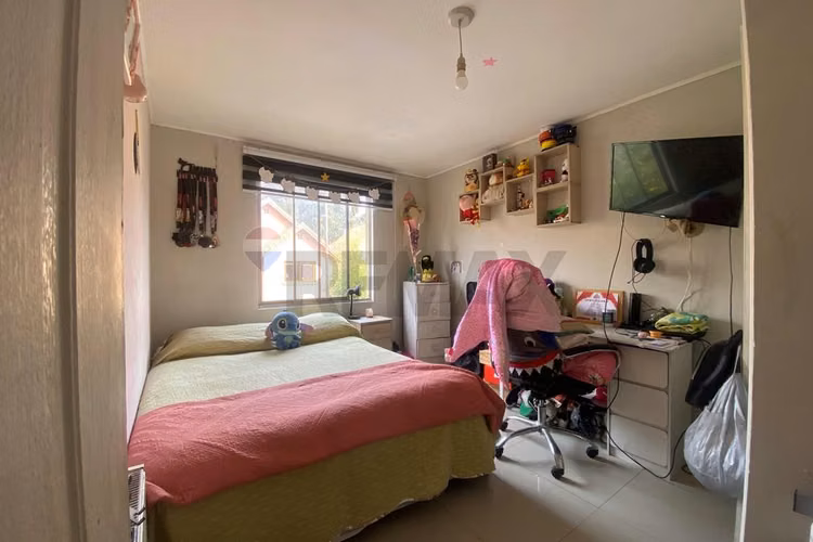 Amplia casa 5d/3b, 3 pisos en peñalolén