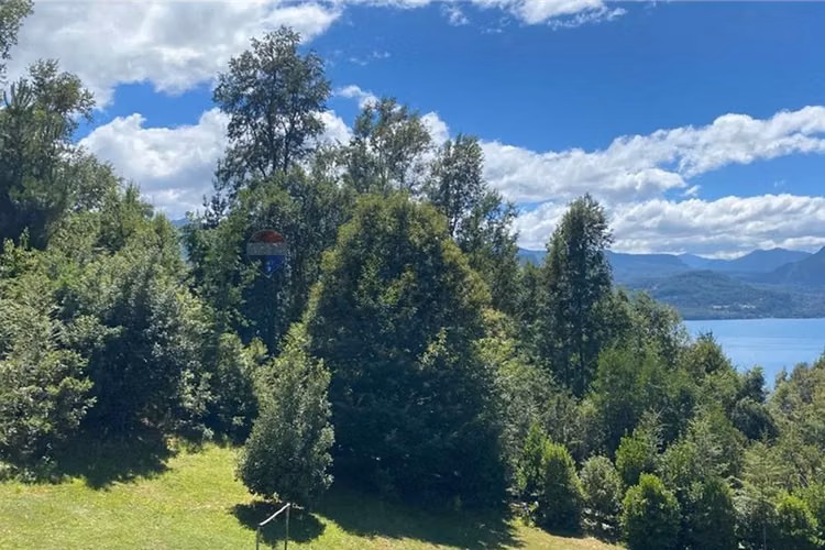 Casa de lujo con acceso playa del lago calafquén