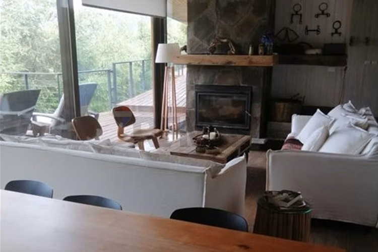 Casa de lujo con acceso playa del lago calafquén
