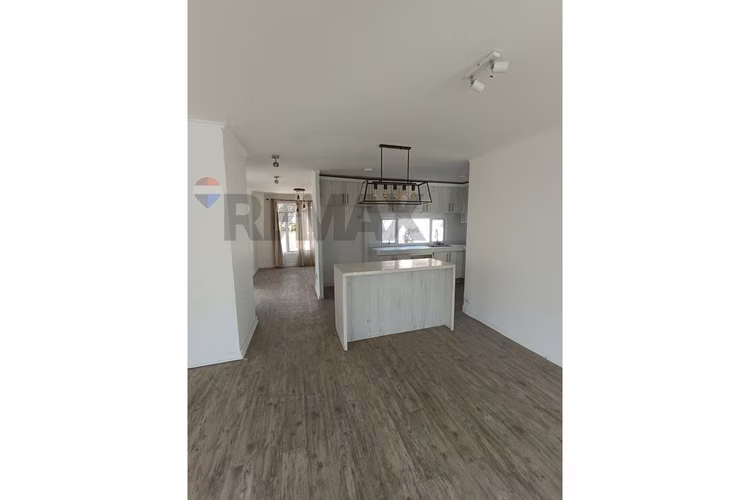 5d | 4b | 125 m²  | 225 m²  | piscina temperada