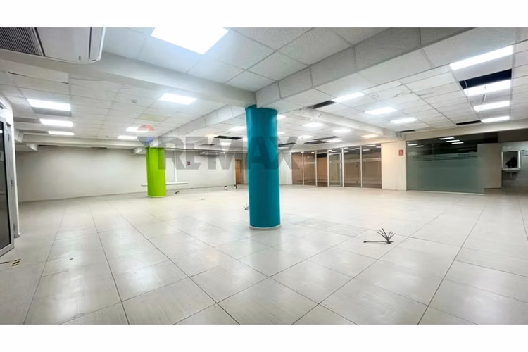 Oficina | metro los leones | 1.240 m²