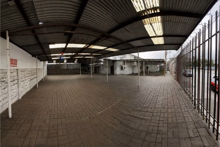 Venta terreno industrial 4.905 m² en quinta normal