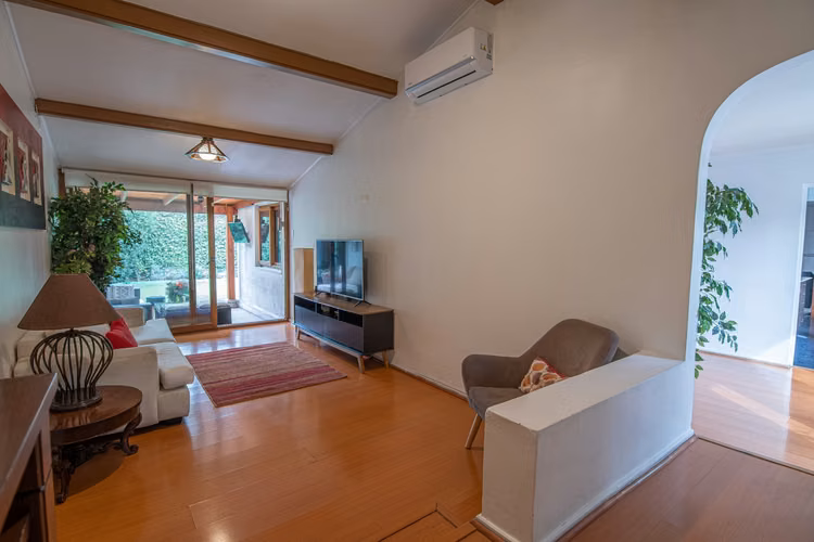 CASA EN EXCELENTE ESTADO CON PISCINA VITACURA