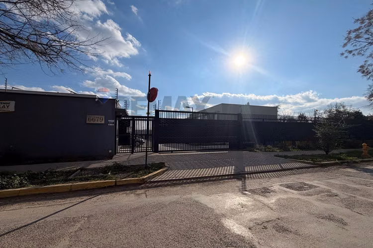 Linda casa en condominio
