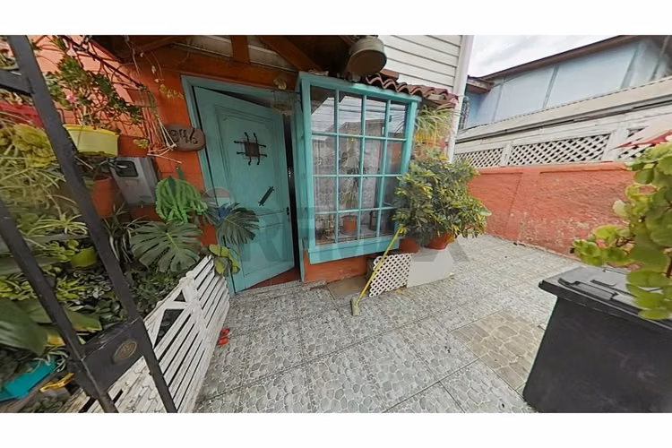 Se vende casa de dos pisos, pudahuel