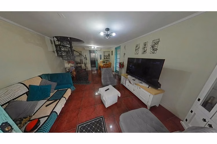 Se vende casa de dos pisos, pudahuel