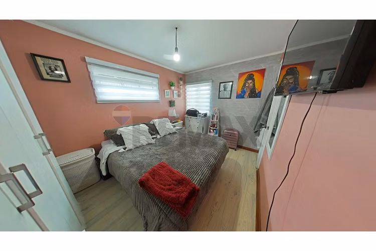 Se vende casa de dos pisos, pudahuel