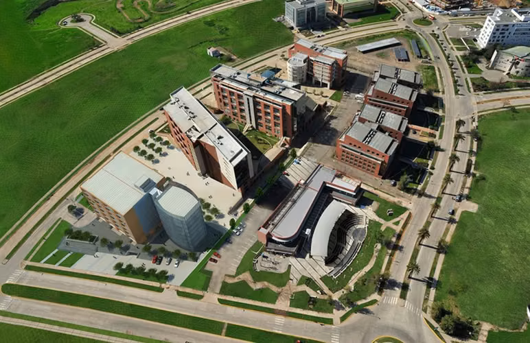 OFICINA EN VENTA EN CIUDAD EMPRESARIAL HUECHURABA 160 M2