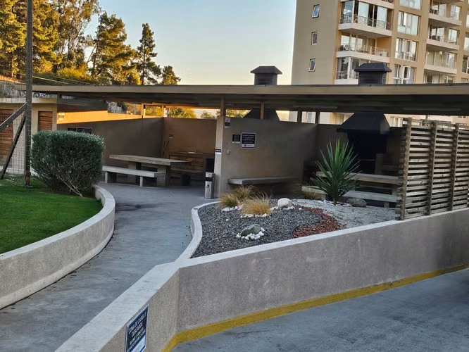 GRAN DEPARTAMENTO EN PLENO CAMINO TRONCAL
