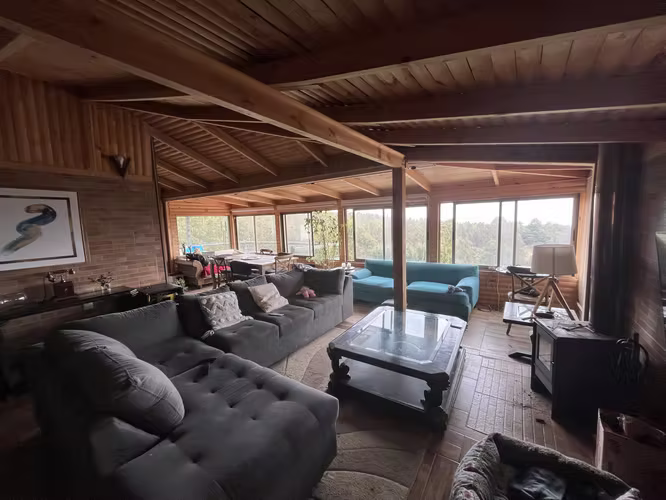 CASA AMOBLADA CON VISTA PRIVILEGIADA AL MAR Y BOSQUE EN EL T