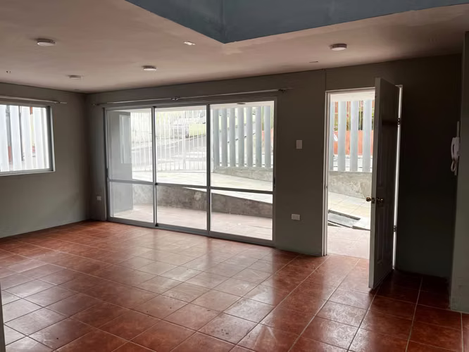 Casa 15 Dorm + 12 Baños Sector CENTRO-SUR