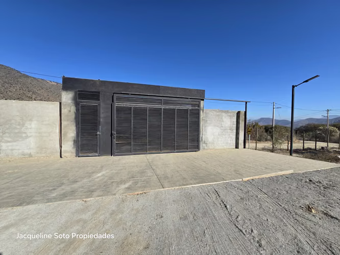 VENDO PARCELA CON CASA ,PISCINA Y CANCHA  FOOTBALL EN CURACA - Imagen 2
