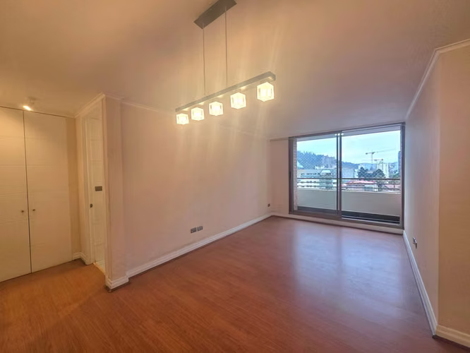 Departamento, Victor Lamas, frente a UdeC, Concepción