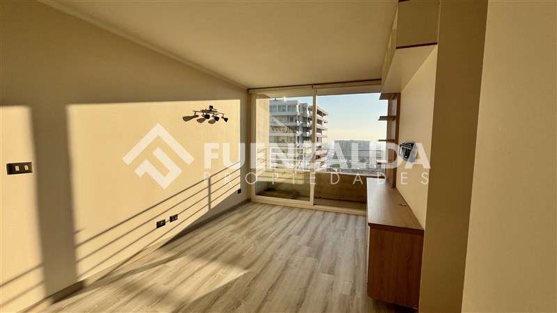 Departamento en arriendo de 3 dorm. en La Cisterna - Imagen 2