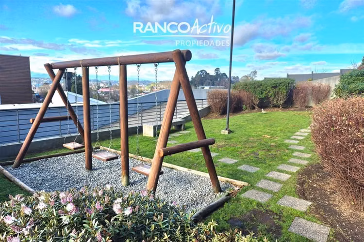 Dpto en venta 2D 2B con jardin y vista volcan, Puerto Varas