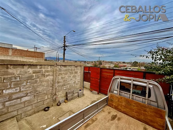 Casa en venta de 2 dorm. en Quilpué