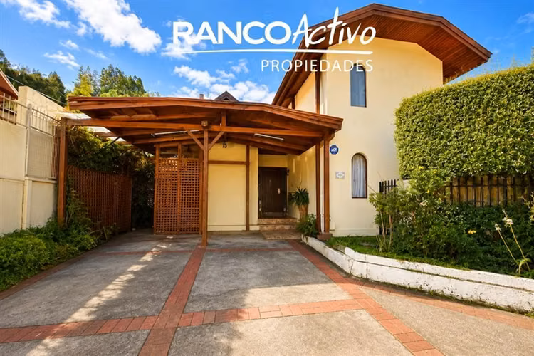 Venta de Casa en Lonco 4 dorm. Jardín y Piscina, Concepcion
