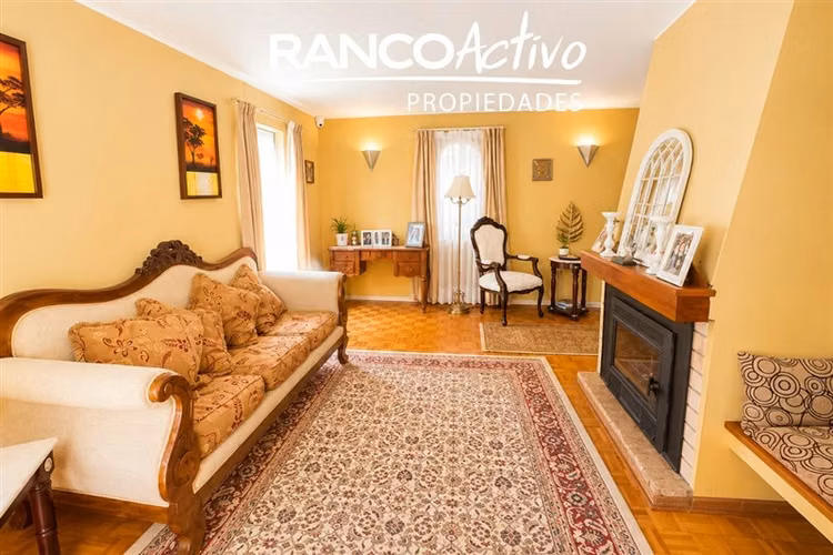 Venta de Casa en Lonco 4 dorm. Jardín y Piscina, Concepcion