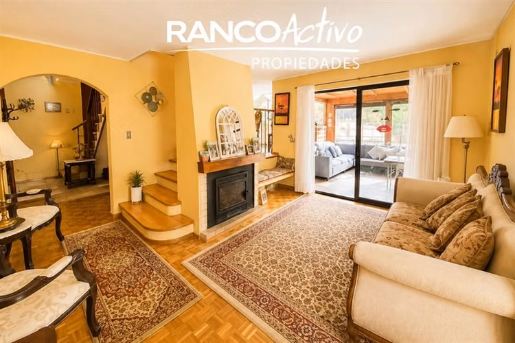 Venta de Casa en Lonco 4 dorm. Jardín y Piscina, Concepcion