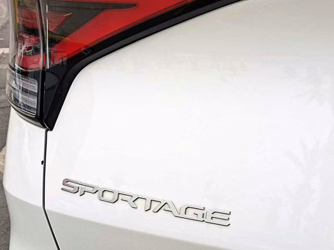 KIA SPORTAGE 2023