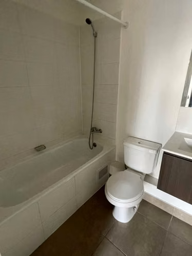 ¡Departamento En Arriendo En Metro San Alberto Hurtado | 50% de dscto Primer Mes!