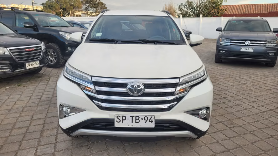 Toyota RUSH 4X2 1.5 FULL AUT. 1.5 • 4x2 • Automática • 2023 - Imagen 2