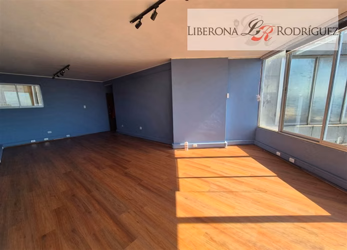 Oficina en arriendo en plan de Valparaíso