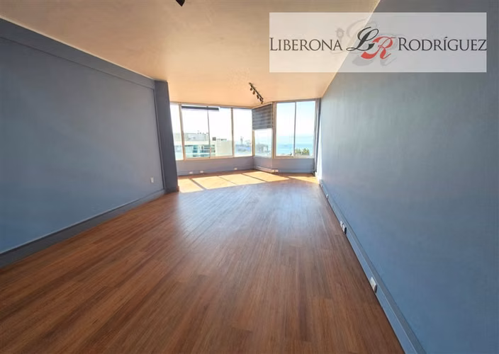 Oficina en arriendo en plan de Valparaíso