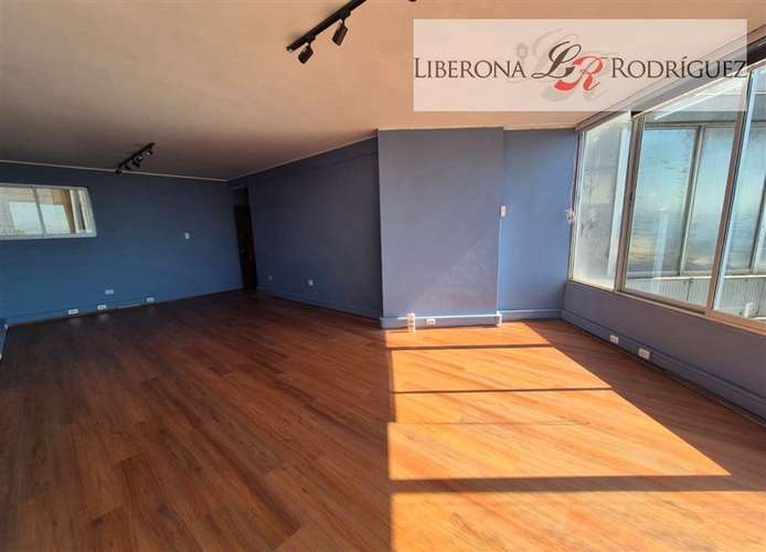 Oficina en arriendo en plan de Valparaíso